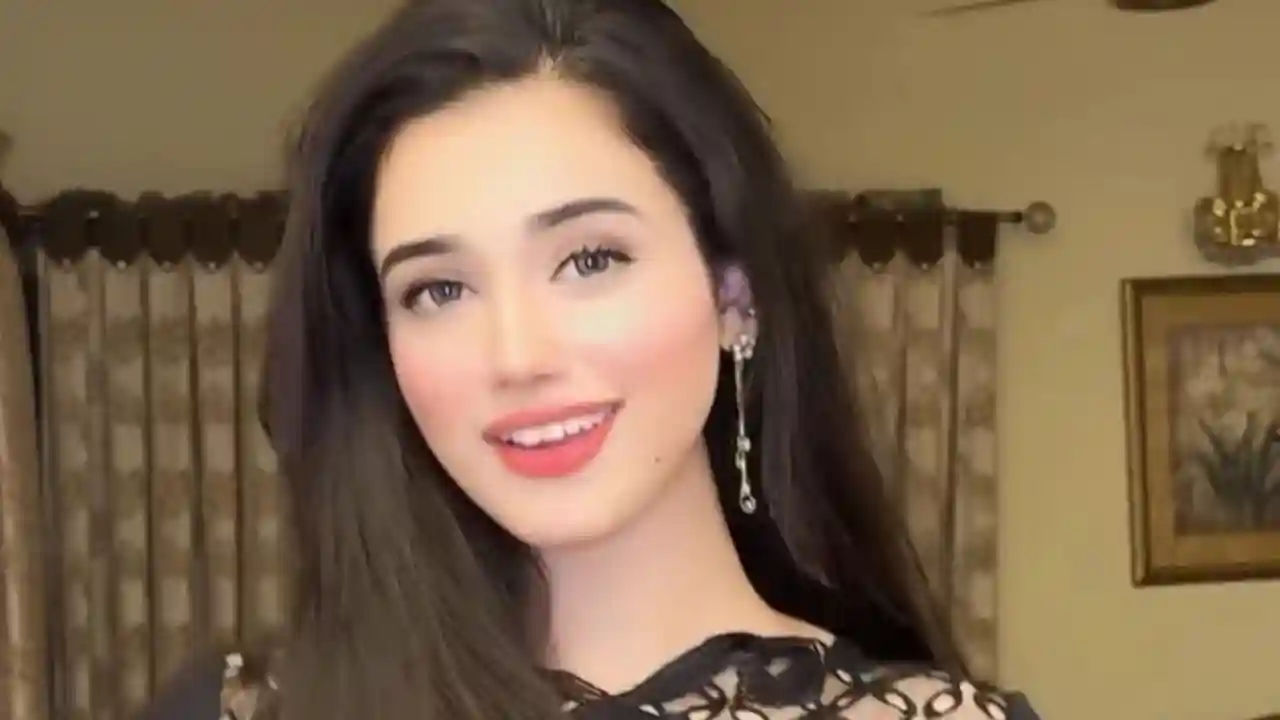 Is Alina Amir’s Viral Video Real or Fake Check the Reality